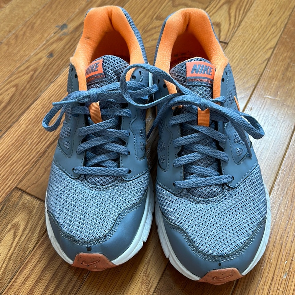 Nike size 8 Sneakers